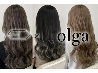 やわらかな陰影が入った女性のロングヘアを横から撮影した仕上がり